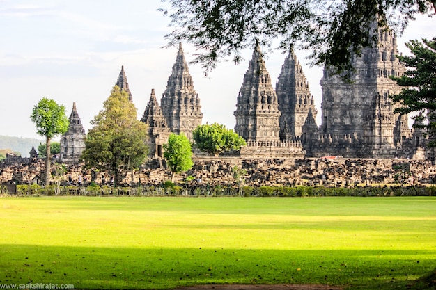 Photo temple de prambanan à yogyakarta, indonésie