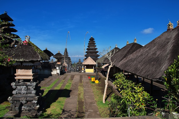 Photo temple de pura besakih sur l'île de bali, indonésie