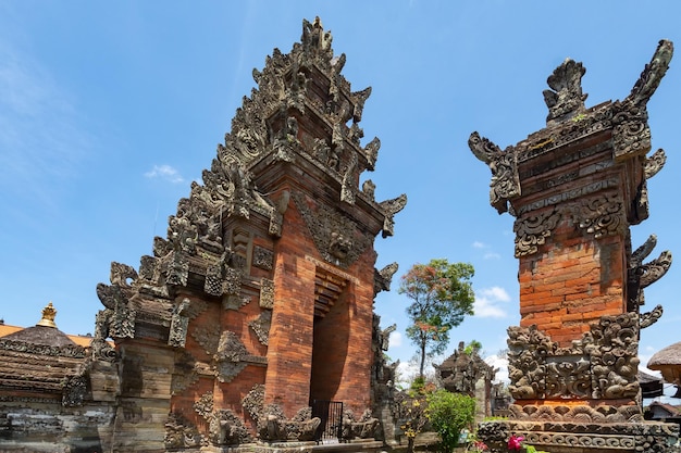 Temple de Puseh Batuan à Bali Indonésie