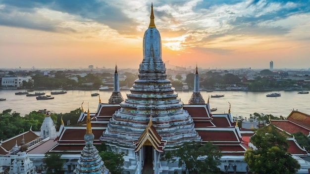 Le temple de Wat Arun à Bangkok, en Thaïlande