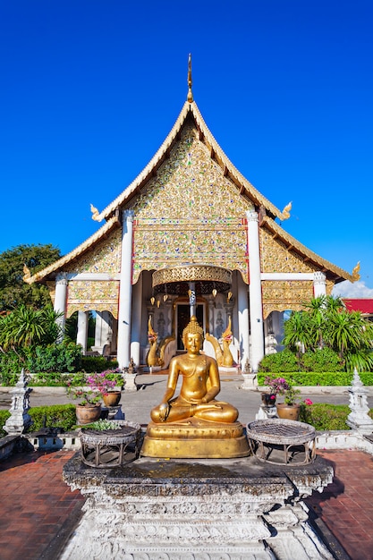 Temple Wat Chedi Luang à Chiang Mai en Thaïlande