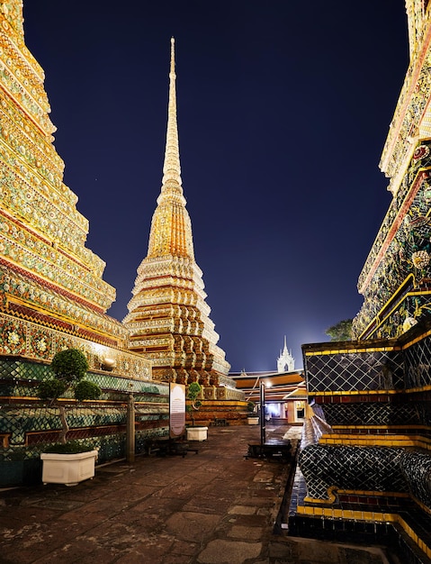 Temple Wat Pho la nuit