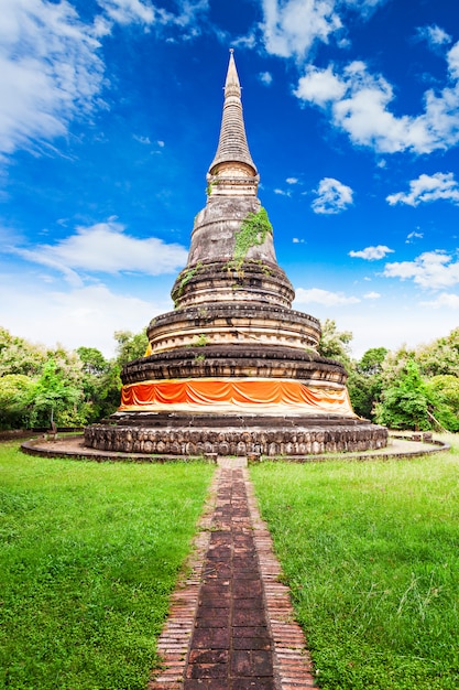 Temple Wat Umong à Chiang Mai En Thaïlande