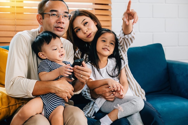 Le temps en famille est de la joie, du rire et de la convivialité.