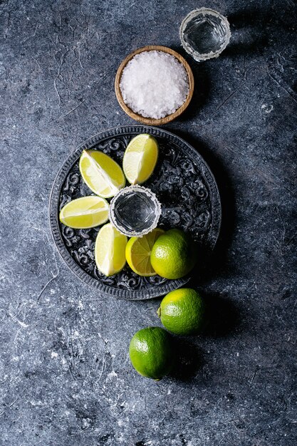 Tequila au sel et citrons verts