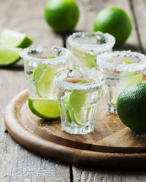 Tequila mexicaine argentée au citron vert