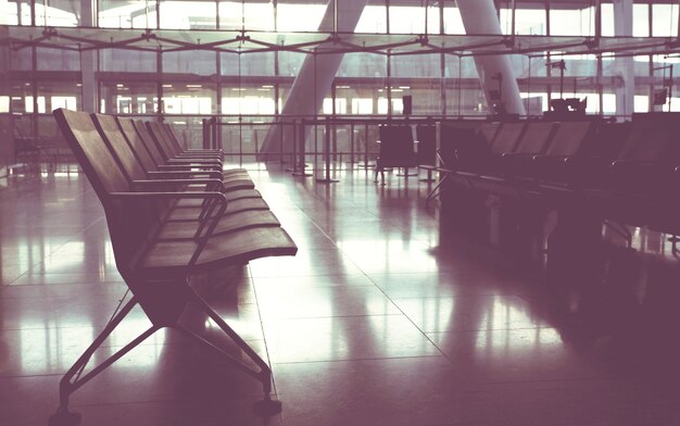 terminal d'aéroport vide