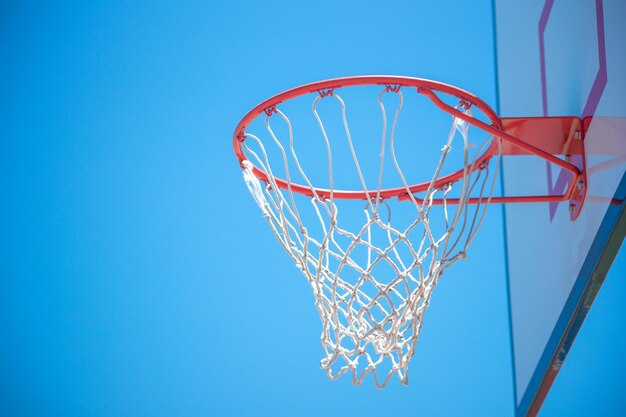 Terrain de basket dans le parc de la nouvelle ville de taipei