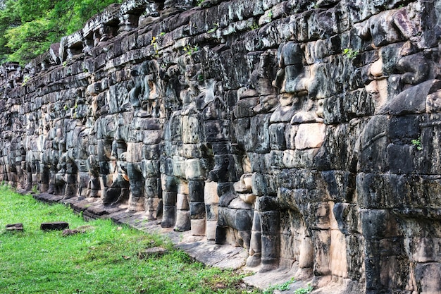 Terrasse des éléphants au complexe d'Angkor Thom