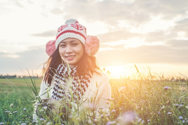 tête asiatique modèle de couleur adulte