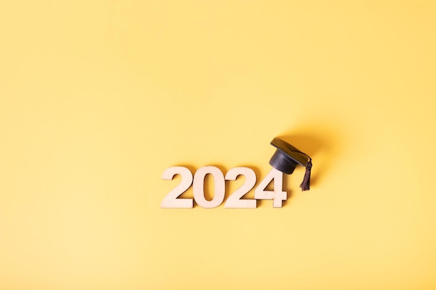 Le texte de la classe de 2024 avec un plafond gradué Concept de vacances de fin d'année