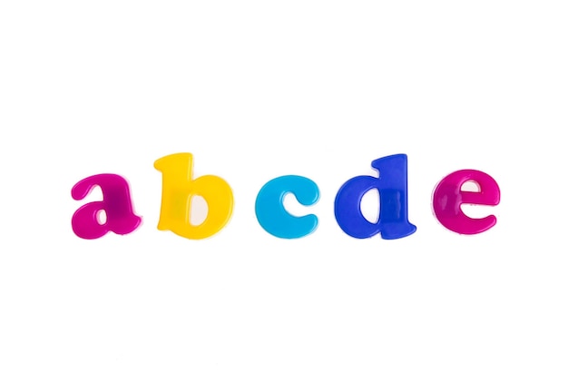 Texte coloré sur fond blanc