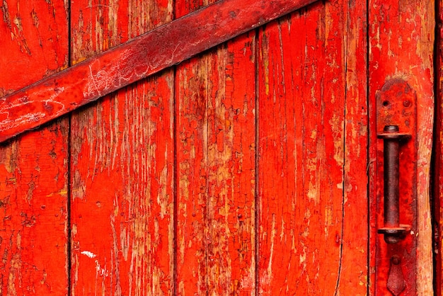 Photo texture en bois avec des rayures et des fissures. il peut être utilisé comme arrière-plan