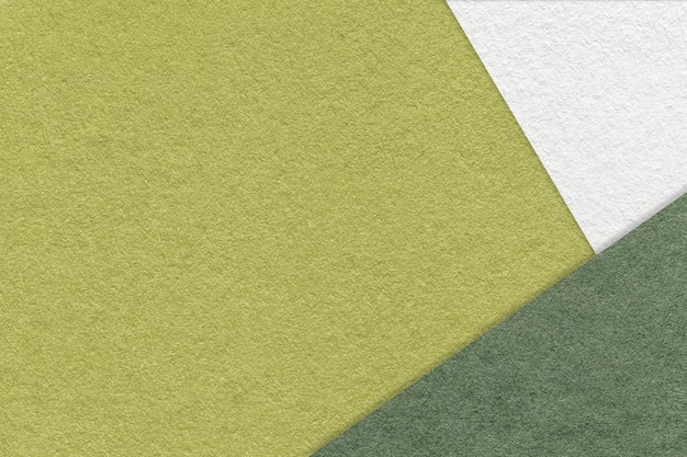 Texture de fond de papier de couleur verte artisanale avec bordure olive et blanche Carton kaki abstrait vintage