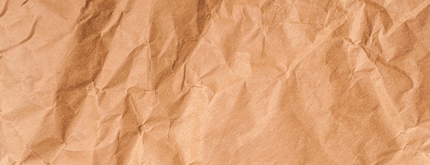 Texture de panorama de vieux papier froissé jaune