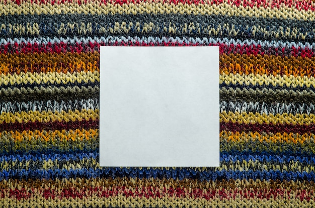 Photo texture tricotée avec espace blanc