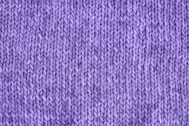 Texture tricotée ultra violette. Tricots faits à la main.