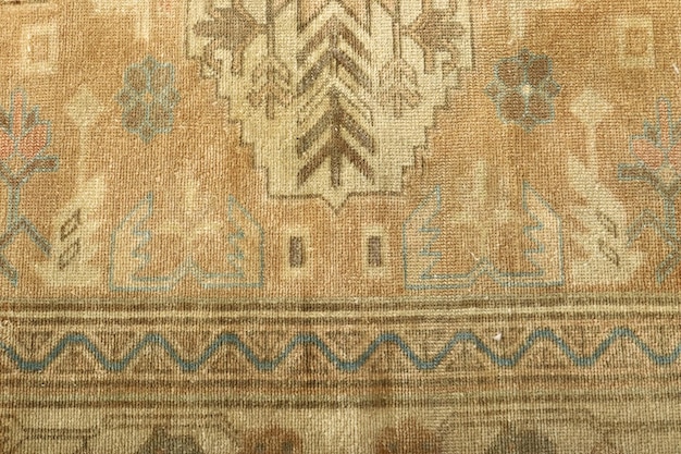 Textures et motifs en couleur des tapis tissés