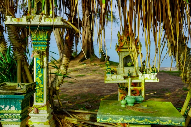 Thaïlande Île de Phuket zone lagune nature et maisons plage et mer