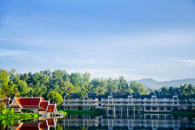 Thaïlande phuket célèbre autour de l'hôtel de villégiature du lac