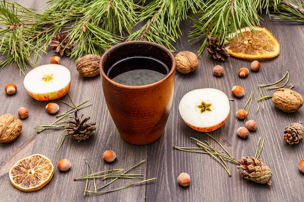 Thé chaud de Noël. Humeur du nouvel an