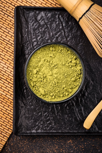 Thé vert matcha japonais en poudre