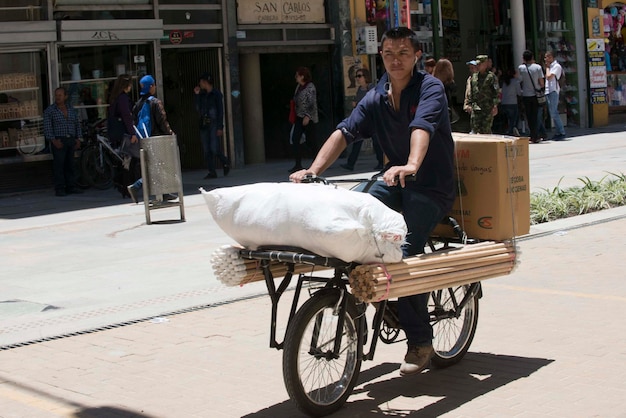 thèmes vélo et cyclistes