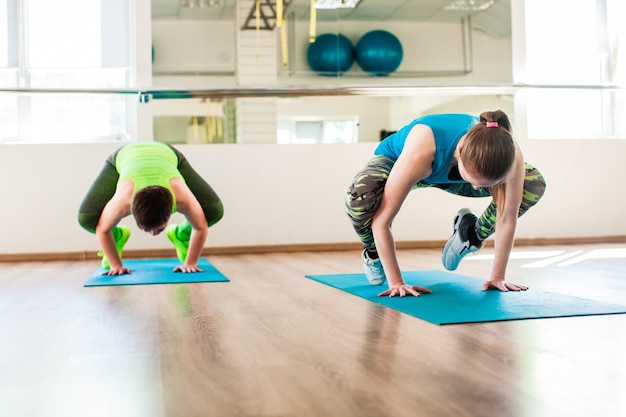 Étirement d'entraînement pour femmes