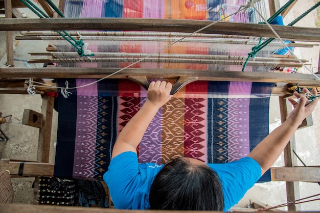 Tissage à la maison.