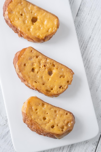 Des toasts au fromage cheddar