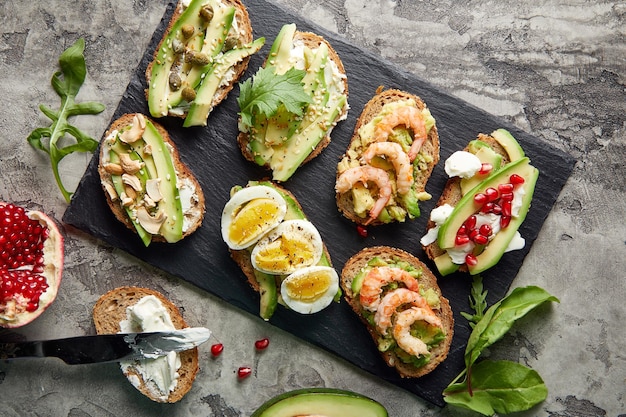 Toasts à l'avocat