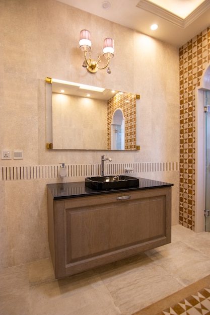 Photo toilettes au design moderne