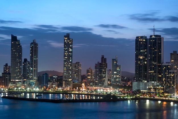 Toits de la ville au crépuscule Panama City Panama Amérique Centrale