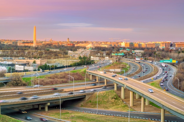 Les toits de la ville de Washington, DC au crépuscule