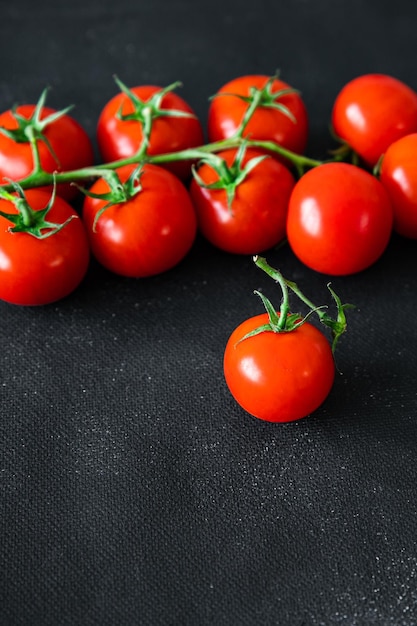tomate cerise vert branche légume frais sain repas nourriture collation sur la table copie espace nourriture