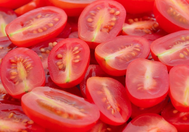 Tomate isolé sur fond