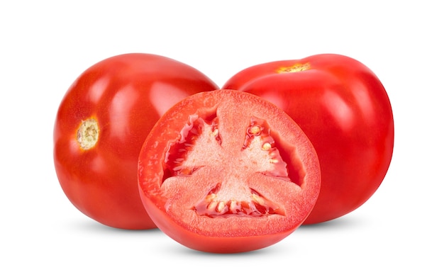 Tomate rouge fraîche isolé sur fond blanc