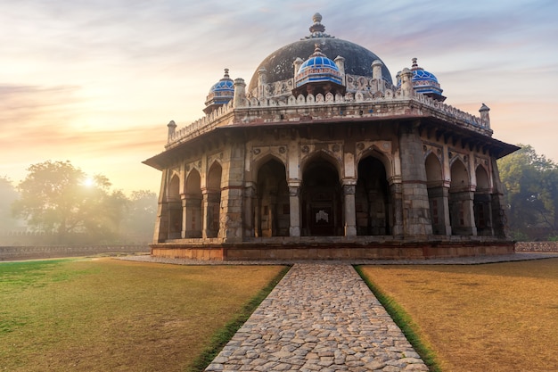 La tombe d'Isa Khan, vue de l'Inde située dans la tombe d'Hymayun à New Delhi.