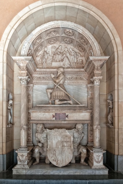 Tombe de Juan II de Ribagorza au monastère de Montserrat