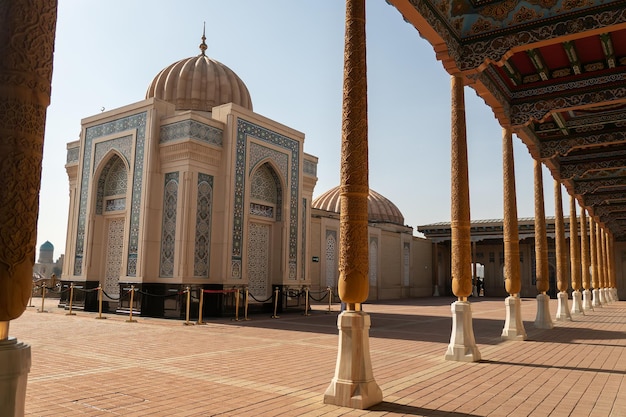 Tombe de la mosquée et du mausolée Hazrat Khizr ou Hazret Hyzr dans la ville de Samarkand en Ouzbékistan