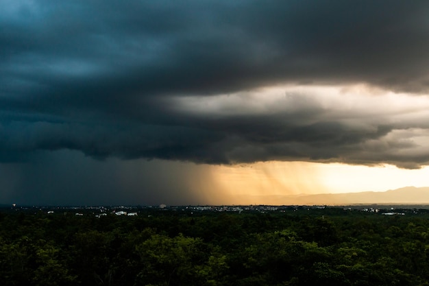 Tonnerre ciel orage nuages de pluie xa