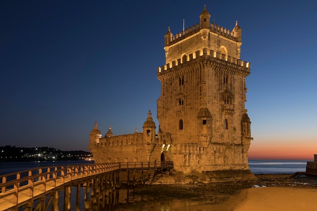 tour de belem lisbonne portugal