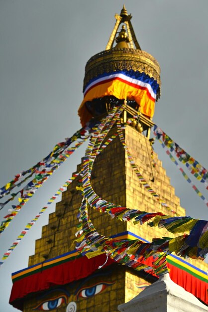 Photo la tour du stupa bouddhiste de boudhanath à kathmandu au népal