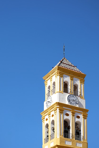 Photo tour de l'église de l'incarnation (iglesia de nuestra) à marbella