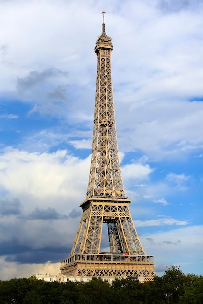 Tour Eiffel à Paris. La France.