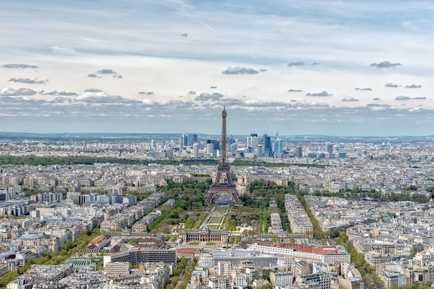 Tour Eiffel de Paris et vue aérienne de la ville