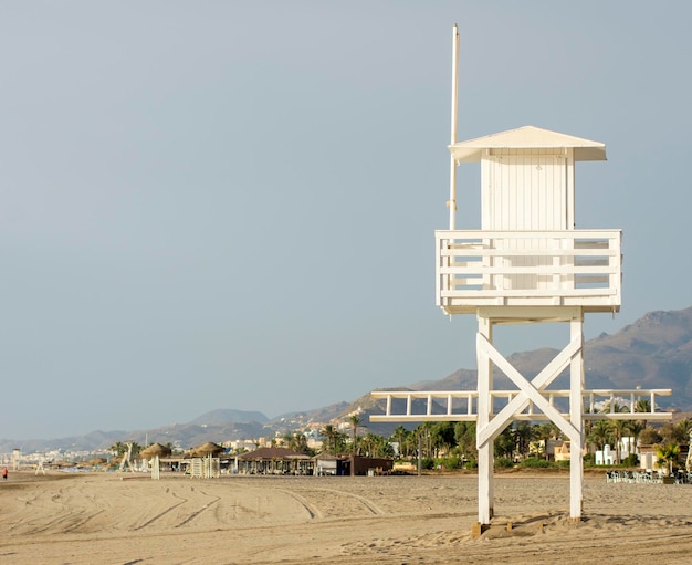 Tour de garde de la vie sur la plage