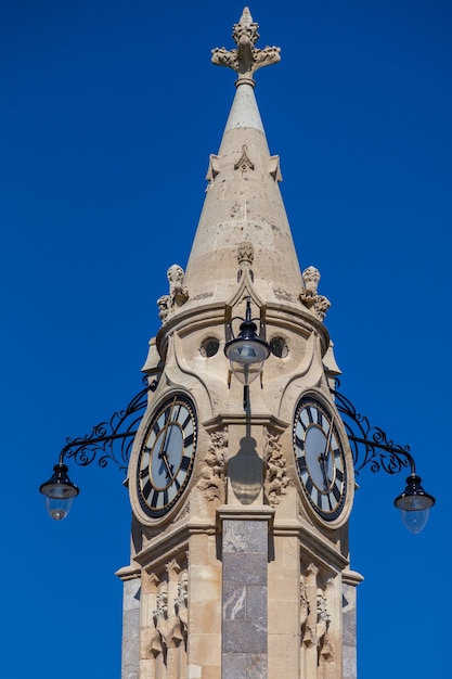 Photo tour de l'horloge à torquay