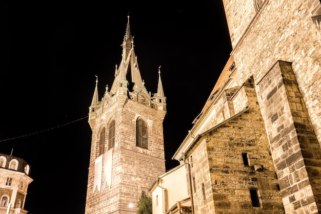 Tour Jindrisska. Tour de style gothique tardif, partie de l'église de Saint-Henri et de Saint-Kunhuta