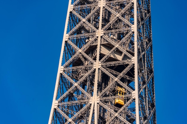 Photo tour de paris le symbole de la tour eiffel en gros plan